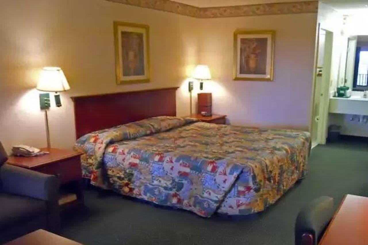 America'S Best Inn & Suites - Decatur Ngoại thất bức ảnh